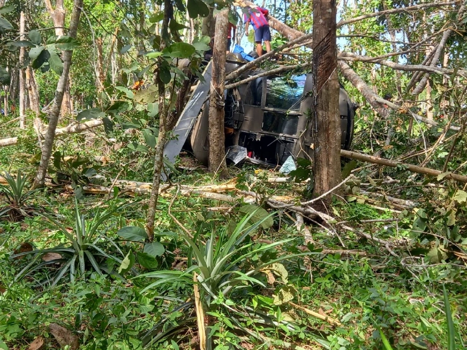 ด่วน ! เฮลิคอปเตอร์ "แม่ทัพภาค 4" บาดเจ็บ 6 ราย