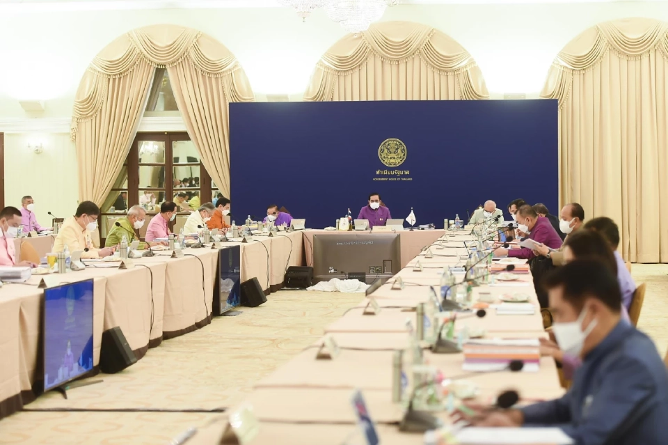 ภาพประกอบ นายกรัฐมนตรี ประชุมคณะรัฐมนตรี (ครม.)