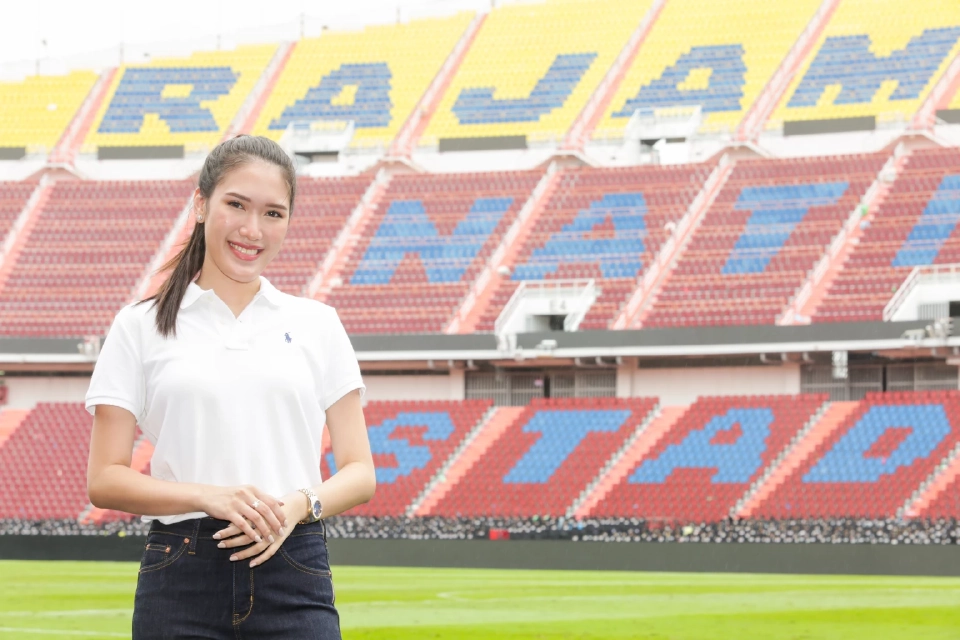 น.ส.กาญจนา ภวัครานนท์ ประธานเจ้าหน้าที่ฝ่ายปฏิบัติการ วิทยาลัยนานาชาติ ม.เทคโนโลยีมหานคร