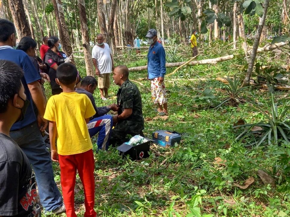 ด่วน ! เฮลิคอปเตอร์ "แม่ทัพภาค 4" บาดเจ็บ 6 ราย