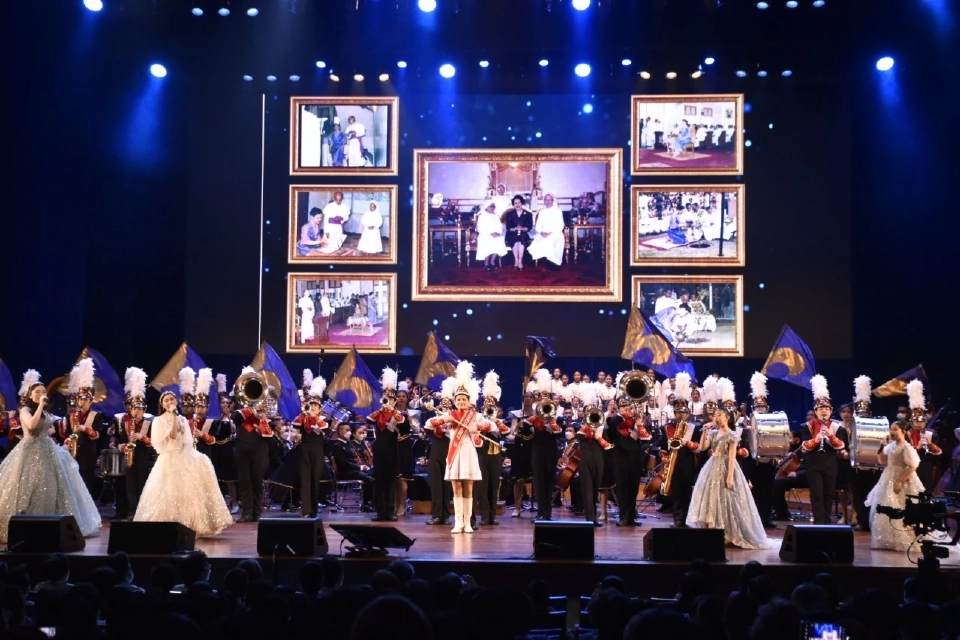 พระราชินีเสด็จฯ ทรงเป็นประธานงาน 90 พรรษาพระพันปีหลวง