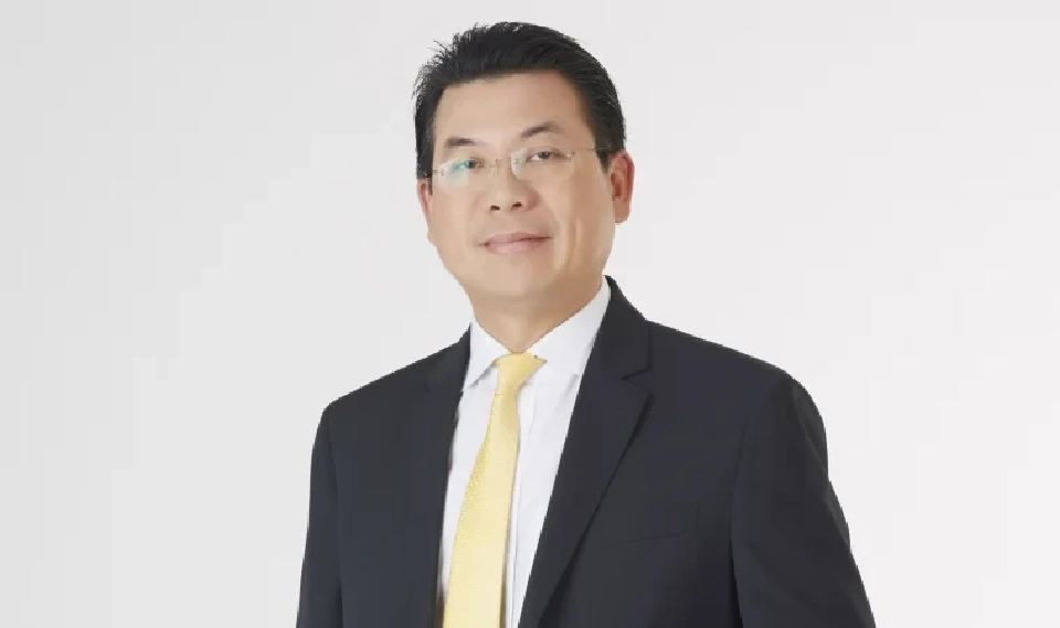 นายวิรัตน์ เอื้อนฤมิต ประธานเจ้าหน้าที่บริหารและกรรมการผู้จัดการใหญ่ บริษัท ไทยออยล์ จำกัด (มหาชน)