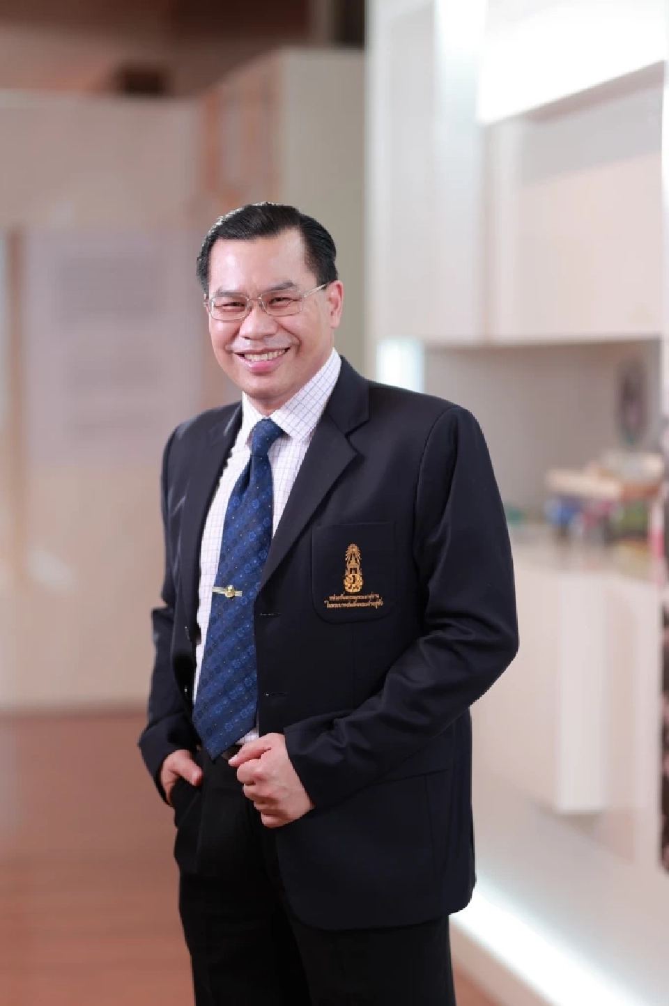 นายวรวุฒิ กุลแก้ว เลขาธิการมูลนิธิทันตนวัตกรรม