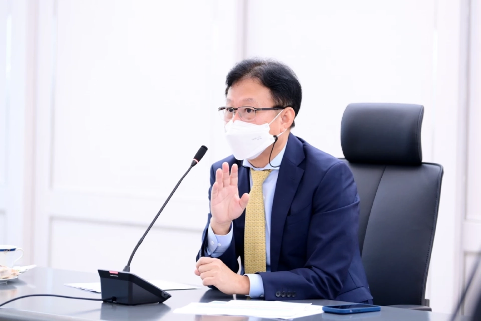 นายพิทักษ์ อุดมวิชัยวัฒน์ อธิบดีกรมการค้าต่างประเทศ 