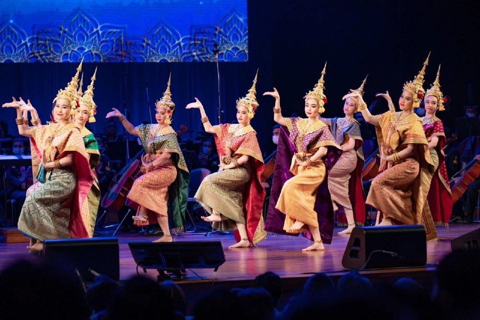 พระราชินีเสด็จฯ ทรงเป็นประธานงาน 90 พรรษาพระพันปีหลวง