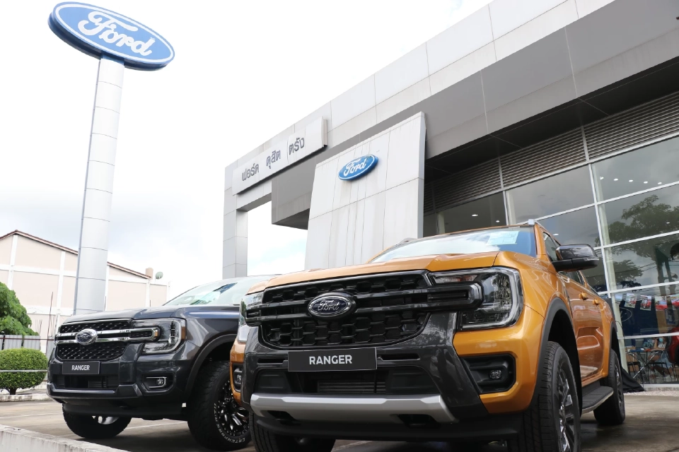 ปาล์มดี-ชาวสวนใต้อู้ฟู่  แห่ซื้อกระบะขับเคลื่อน 4 ล้อ เกลี้ยงตลาด