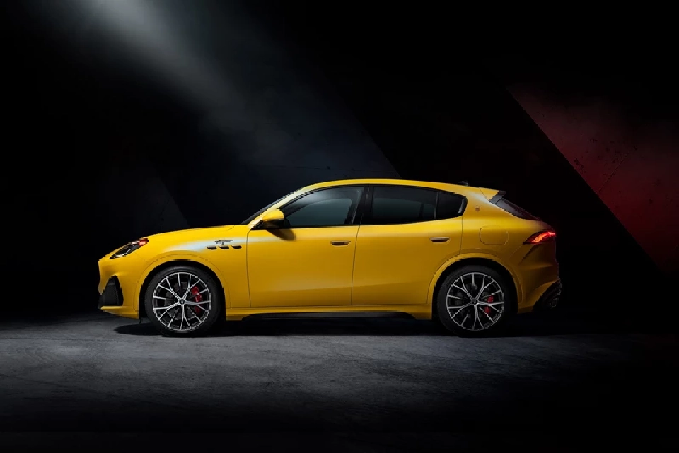 เบบี้เอสยูวี Maserati Grecale ราคา 6.49 ล้านบาท