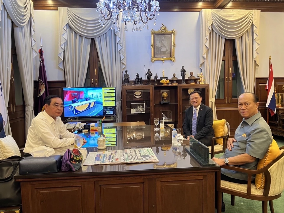 “อนุทิน”แจงพบ“บิ๊กตู่”  ปัดคุยการเมือง หลังถูกมองเลือกข้าง