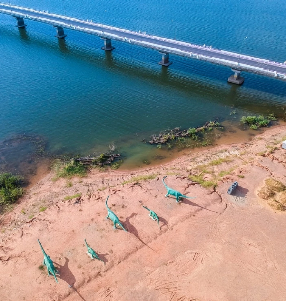 ชลประทานพาไป เขื่อนลำปาว  หาดสวรรค์ ของคนกาฬสินธุ์