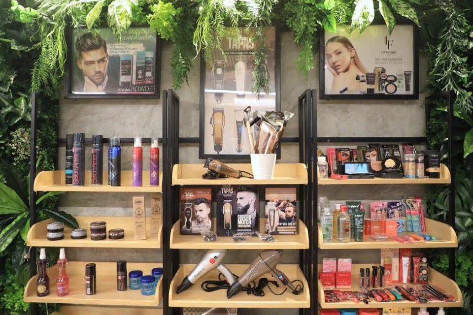 MCIC และ Dcash เปิดฉากรุกตลาดเส้นผม B2C เต็มตัว เล็งรายได้ปีหน้า 1,500 ล้าน