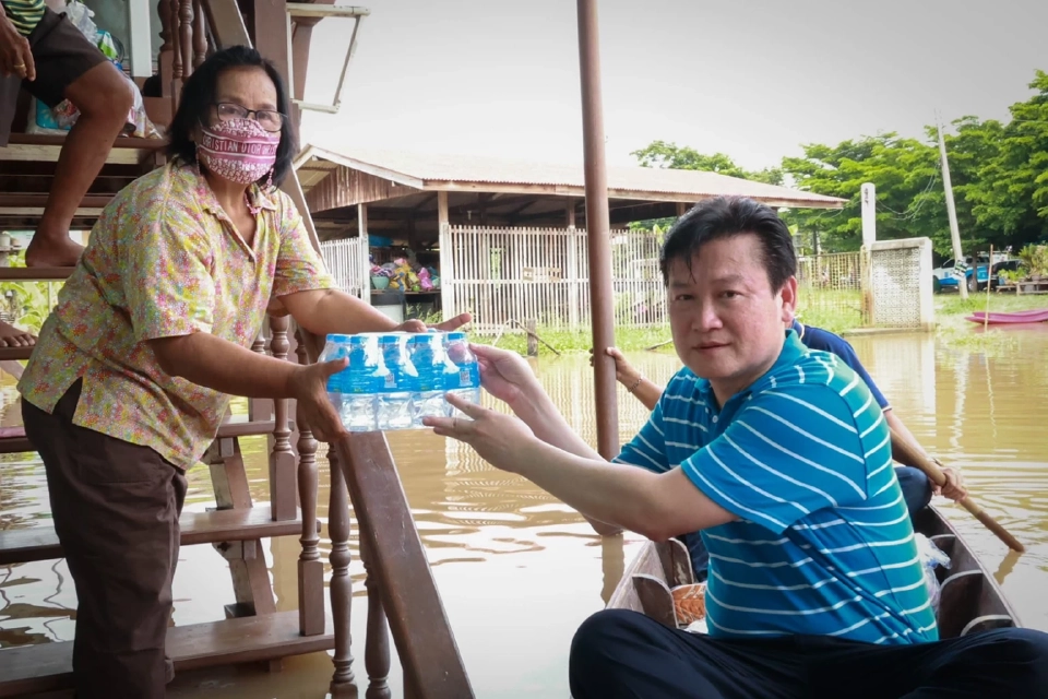 กปภ. มอบถุงยังชีพช่วยเหลือผู้ประสบอุทกภัย