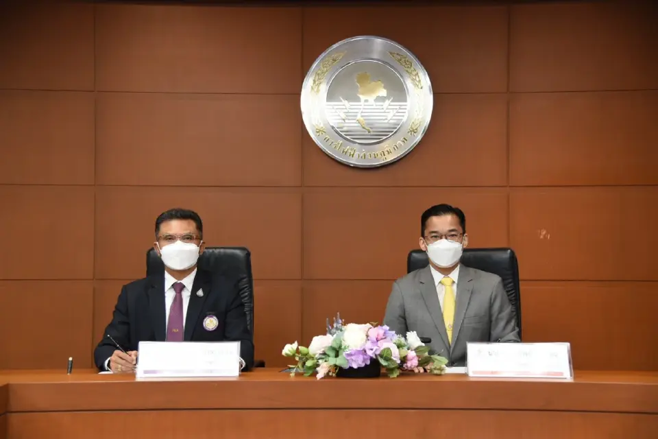 การเพิ่มโอกาสทางธุรกิจด้านการผลิตไฟฟ้าจากพลังงานหมุนเวียนและด้านการจัดหาและจำหน่าย Carbon Credits