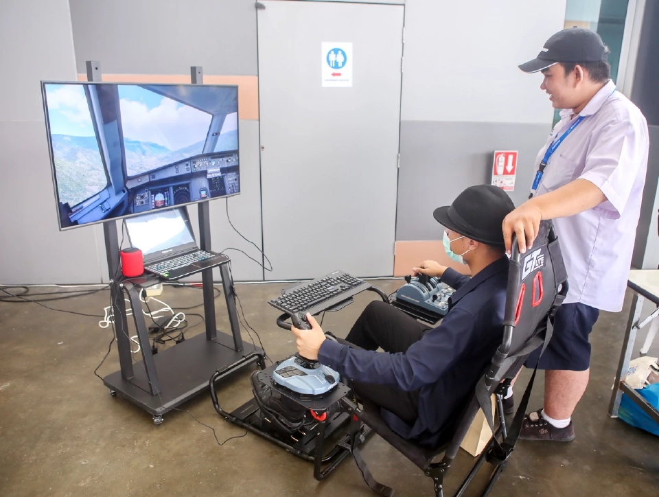 ม.ธุรกิจบัณฑิตย์ เปิดศูนย์ฝึกบินด้วยเครื่อง “Flight Simulator BANGKOK”