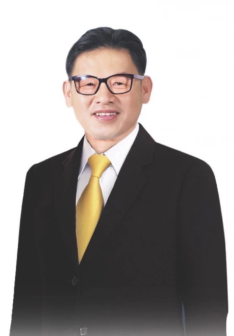 ธารา  ปิตุเตชะ