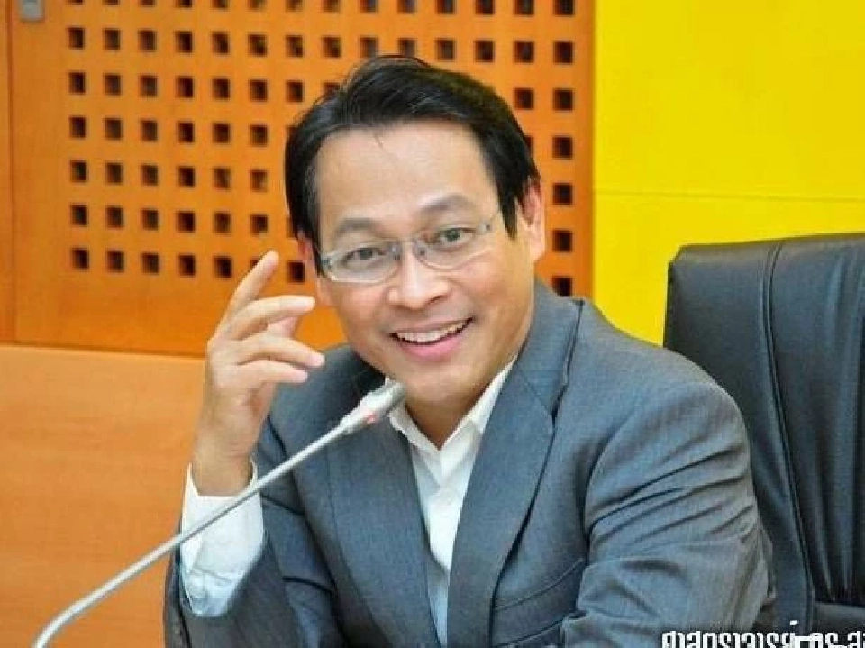 ดร.สุชาติ​ ​ธา​ดา​ธำ​รง​เวช​ อดีต รมว.คลัง​ 