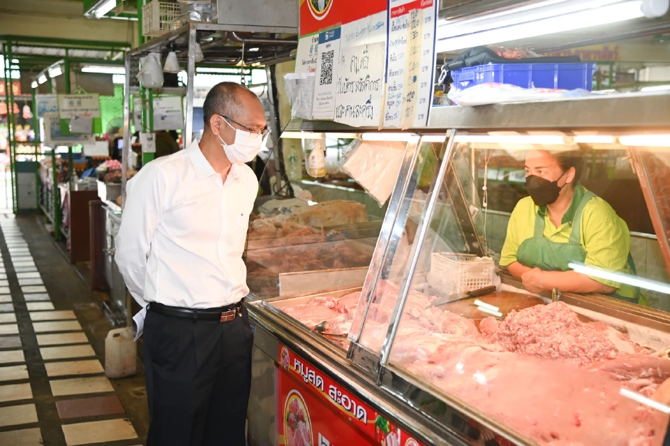 นายอุดม ศรีสมทรง รองอธิบดีกรมการค้าภายใน