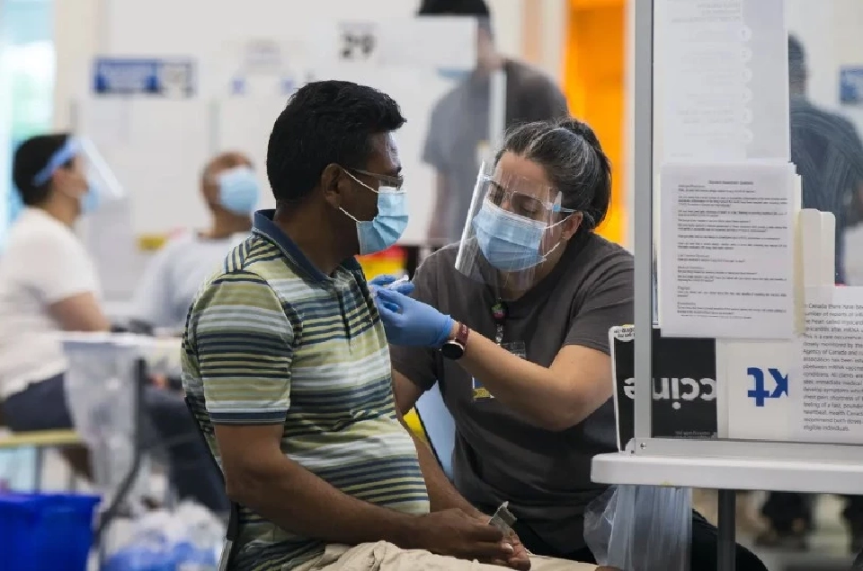 สถานการณ์แพร่ระบาดของโควิด-19 ในหลายประเทศคลี่คลายลงหลังจากที่ประชาชนได้รับวัคซีนทั่วถึงมากขึ้น