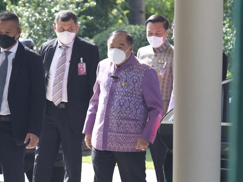 พล.อ.ประวิตร วงษ์สุวรรณ รองนายกรัฐมนตรี 