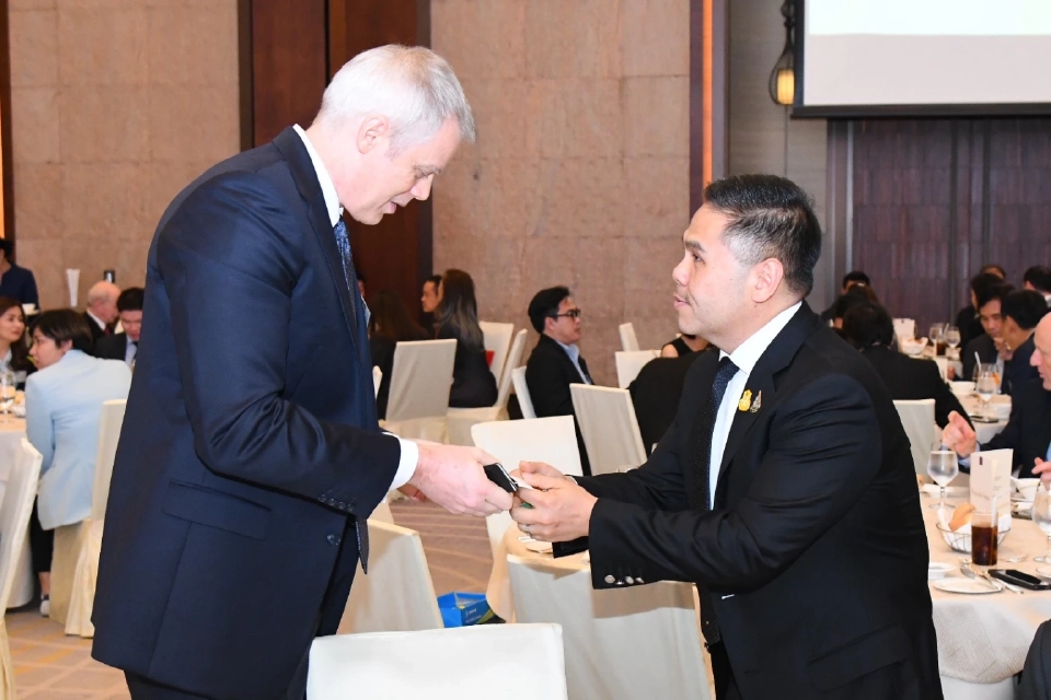 รมว.วราวุธ มอบรางวัล