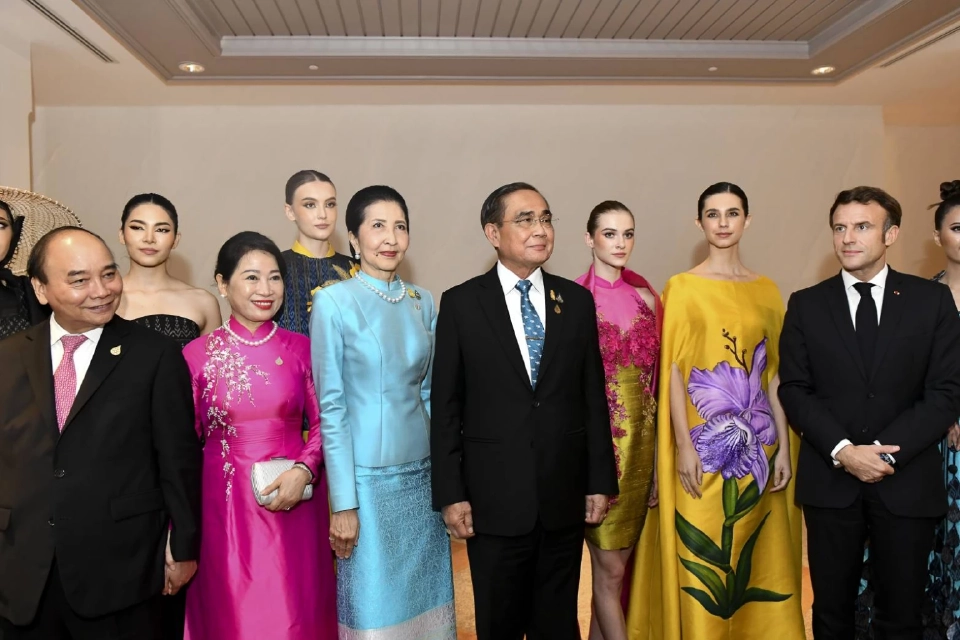 อลังการรูป-รส-กลิ่น-เสียง “กาลาดินเนอร์” ผู้นำเอเปคและแขกพิเศษ  