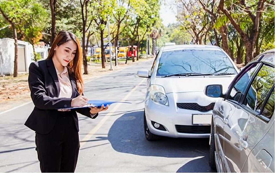 รวมข้อควรรู้ก่อน การลงทุนกับประกันรถยนต์ภาคสมัครใจ โดย roojai.com