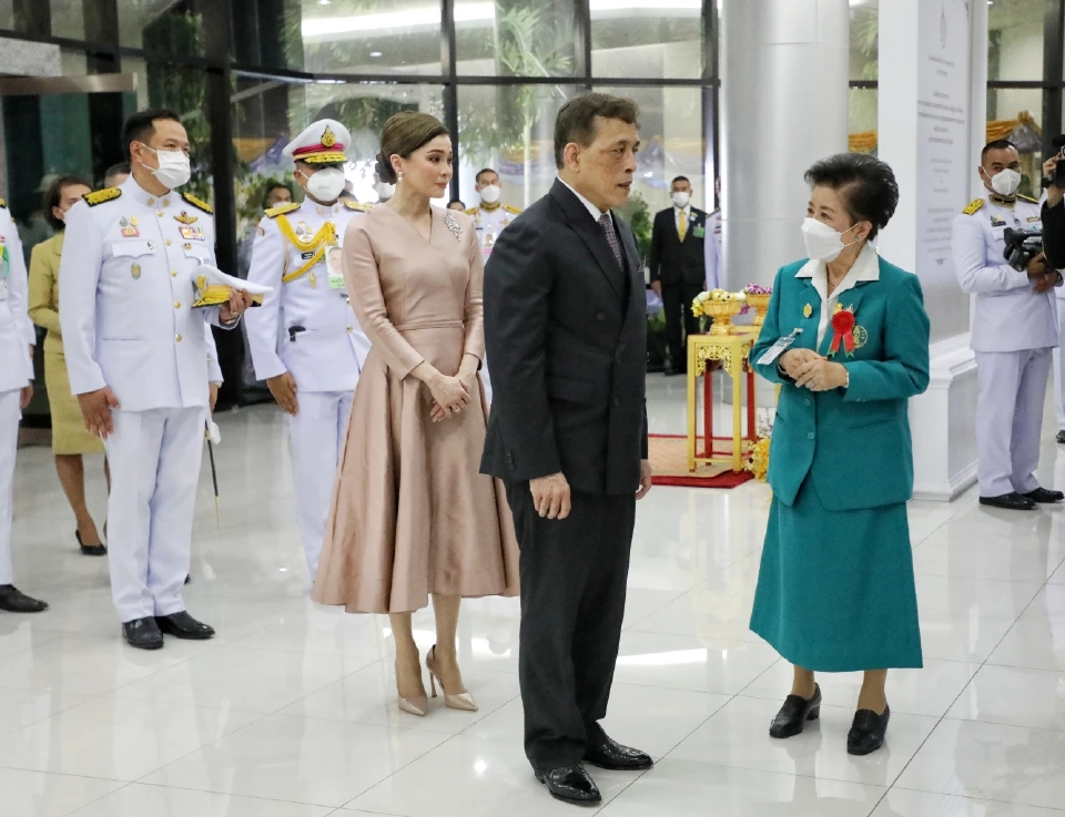 ในหลวง ทรงเปิดอาคารมหิตลาธิเบศร สถาบันมหิตลาธิเบศร ห้องประชุมวชิรเวช