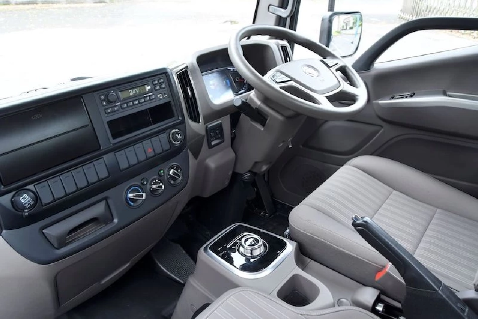 ซีพี ขายรถบรรทุก 6 ล้อ EV วิ่งได้ 200 กม. Foton Aumark iBlue 85