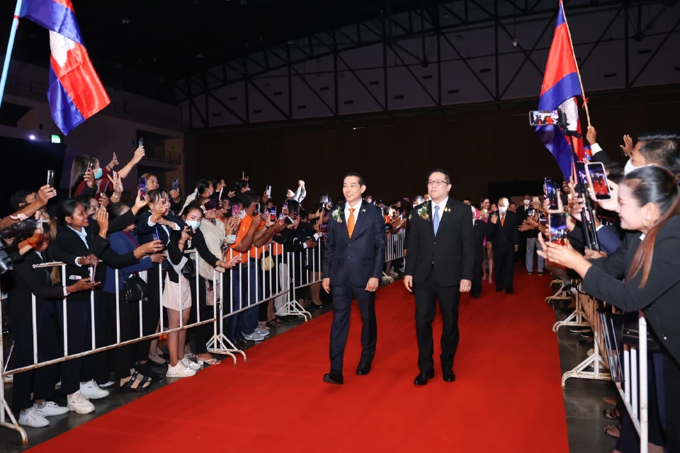 J&C โบกธง Victory & Beyond นำชัยฉลองก้าวสำเร็จสู่ 2 ทศวรรษที่ยิ่งใหญ่