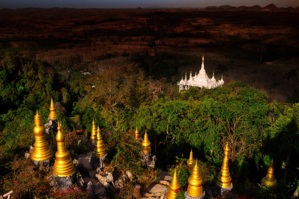 อุทยานธรรมเขานาในหลวง