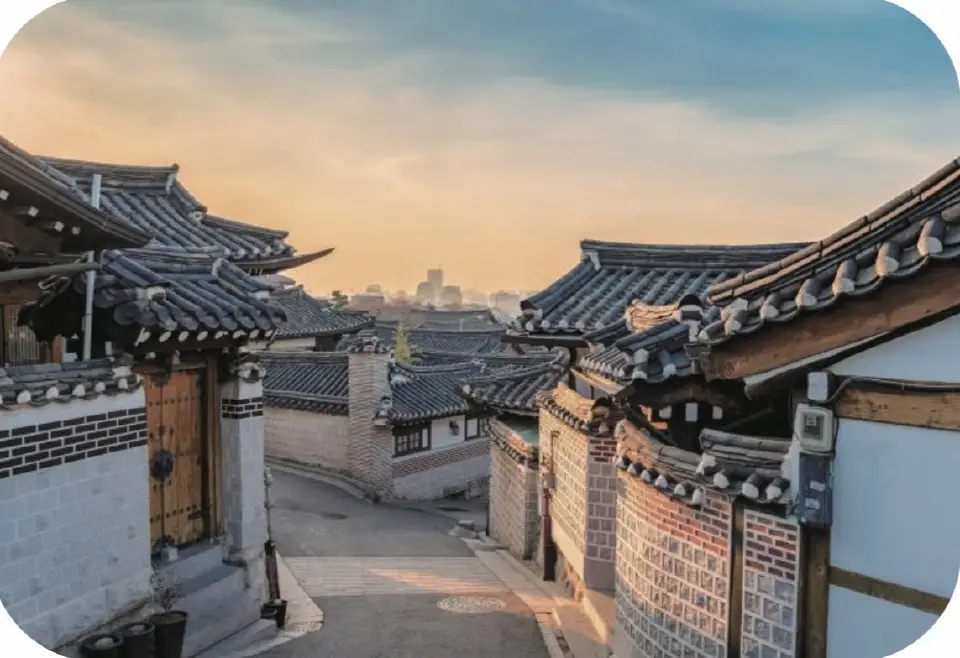 Balanced Urban Development through the Recovery of Historical and Cul- tural Landscape “Hanok Preservation and Promotion Policy of Seoul” (Seoul, Korea)