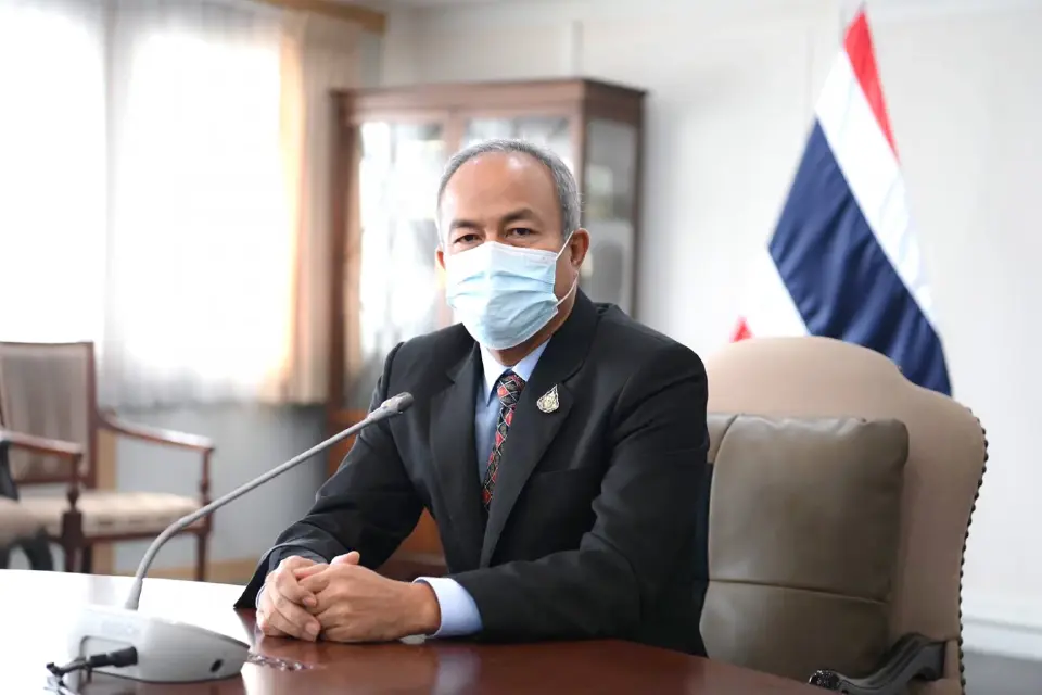 นายสินิตย์ เลิศไกร รัฐมนตรีช่วยว่าการกระทรวงพาณิชย์