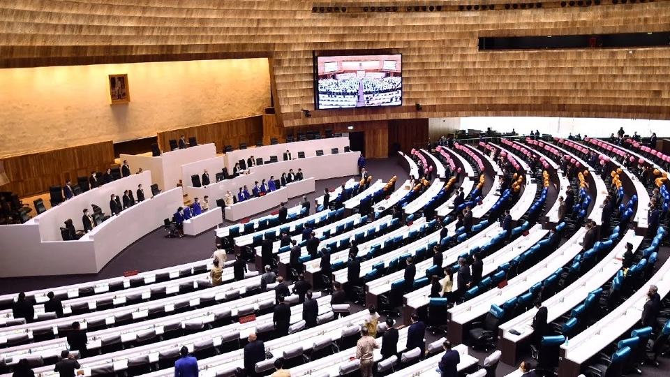 จับตา!ร่างพรบ.ขนส่งทางราง กมธ.วิสามัญ ห่วงอำนาจ รมต. ขัดแย้ง กม.PPP