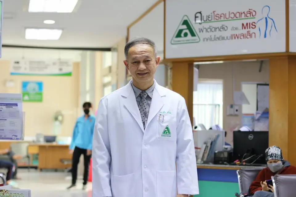 นพ.ดุสิต ศรีสกุล ผู้อำนวยการโรงพยาบาลลานนา จังหวัดเชียงใหม่