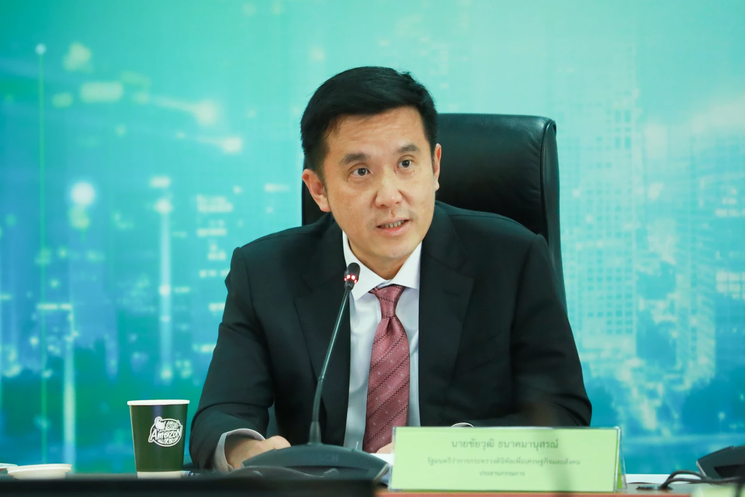 นายชัยวุฒิ ธนาคมานุสรณ์ 