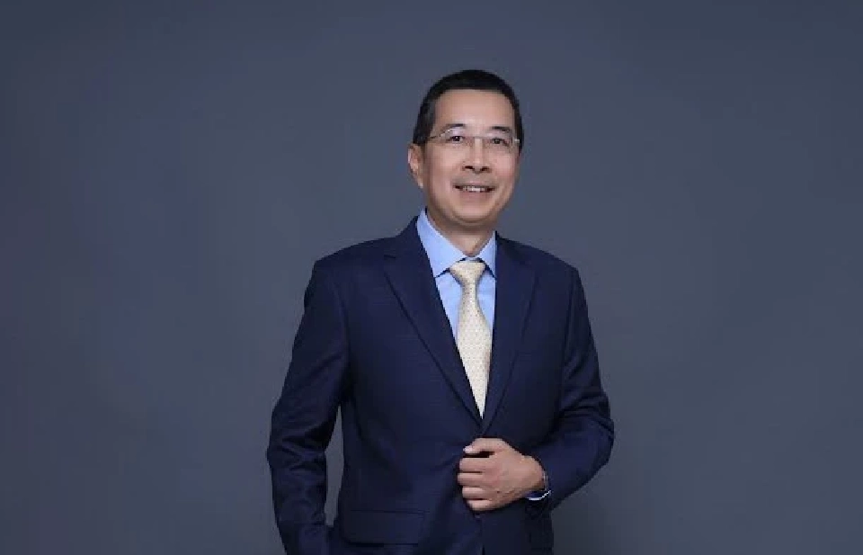 นายบัณฑิต อนันตมงคล กรรมการผู้จัดการใหญ่ บริษัทบริหารสินเทรัพย์ กรุงเทพพาณิชย์ จำกัด (มหาชน) 