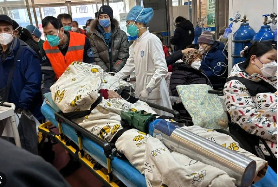 สถานการณ์โควิด-19 ของจีนปรับตัวดีขึ้น ในขณะที่การแพร่ระบาดทั่วโลกยังคงอยู่