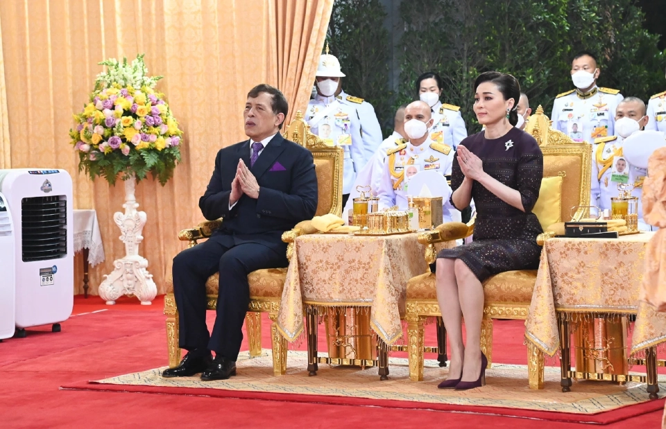 ในหลวงรัชกาลที่ 10