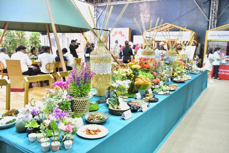 ชวนช้อปผลผลิตจากยอดดอย ในงาน "Royal Project Gastronomy Festival 2023 @ Siam Paragon"