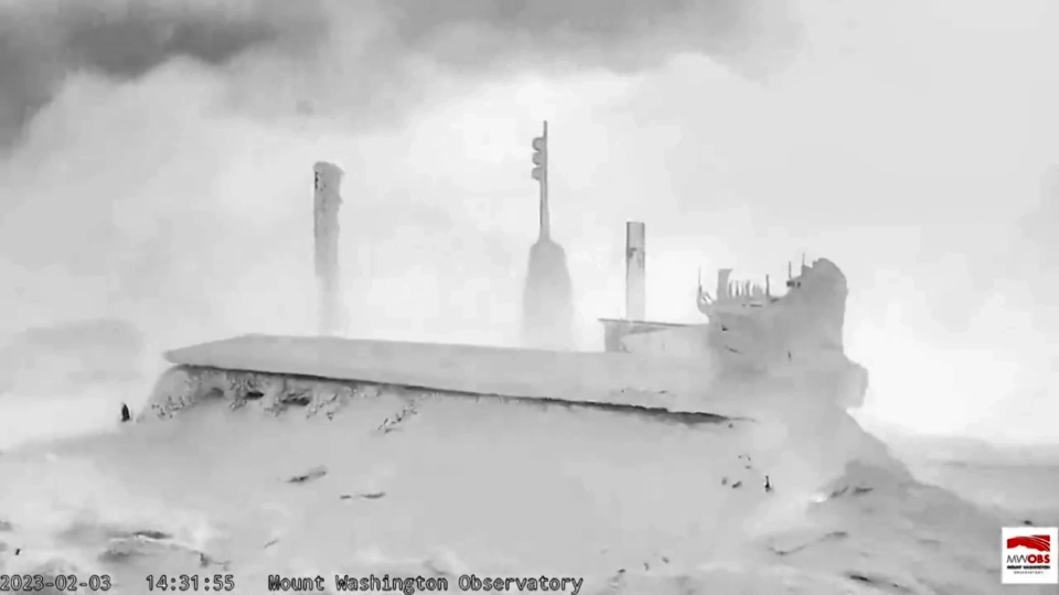 ที่อุทยานเมาท์วอชิงตัน ซึ่งตั้งอยู่บนยอดเขาสูง อุณหภูมิจะลดลงได้ถึงจุดต่ำสุดเป็นประวัติการณ์ที่ราว -46 องศาเซลเซียส