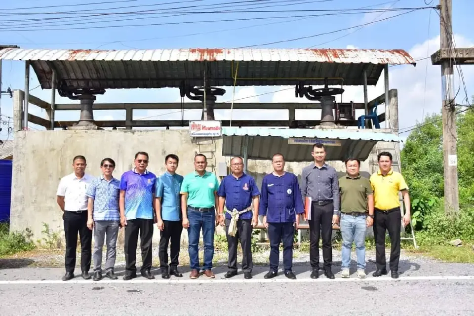 ผส.ชป.15 ลงพื้นที่บ้านแสงวิมาน เตรียมผลักดันแผนก่อสร้างคันกั้นน้ำเค็มบ้านแสงวิมาน