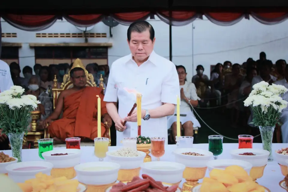 “นิพนธ์”ประธานอัญเชิญองค์ท้าวเวสสุวรรณ ประดิษฐานวัดแช่มอุทิศ 