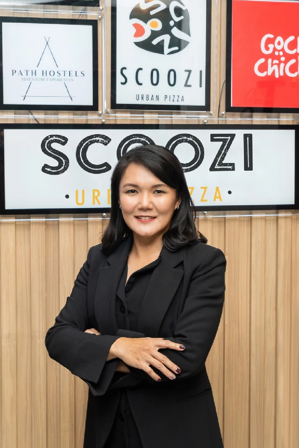นางสาวอังคณา นิลกำเหนิด รองประธานเจ้าหน้าที่บริหารฝ่ายธุรกิจแฟรนไชส์ Scoozi 