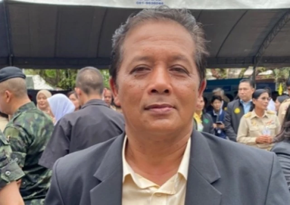 นายวัชระ ยาวอหะซัน