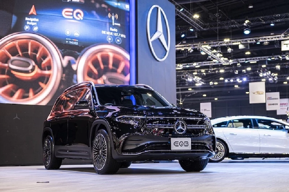 เบนซ์ปรับกลยุทธ์ EV ให้สิทธิ์ขายทุกดีลเลอร์ EQS ลดราคา 7 แสนบาท EQB จองเกลี้ยง
