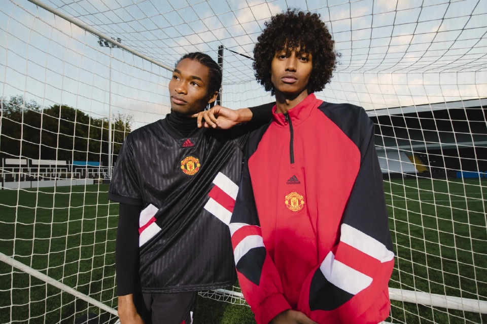 อาดิดาส เปิดตัวชุดฟุตบอลคอลเลคชัน ICONS แมนยู