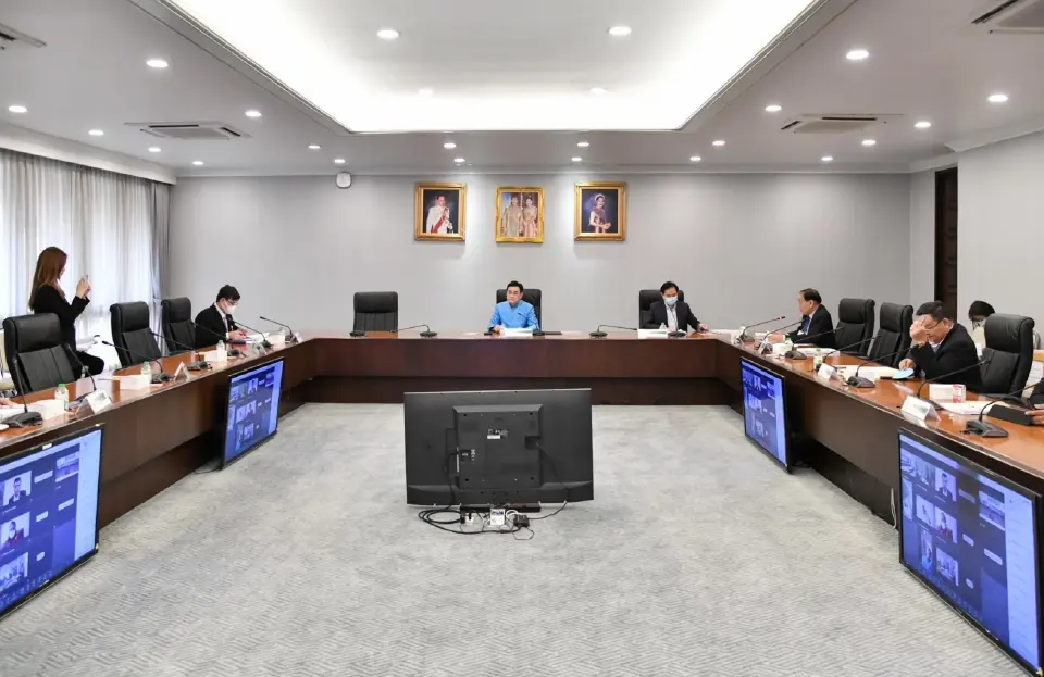 จุรินทร์ ลักษณวิศิษฏ์ รองนายกรัฐมนตรี เป็นประธานการประชุมคณะกรรมการกองทุนฟื้นฟูและพัฒนาเกษตรกร 