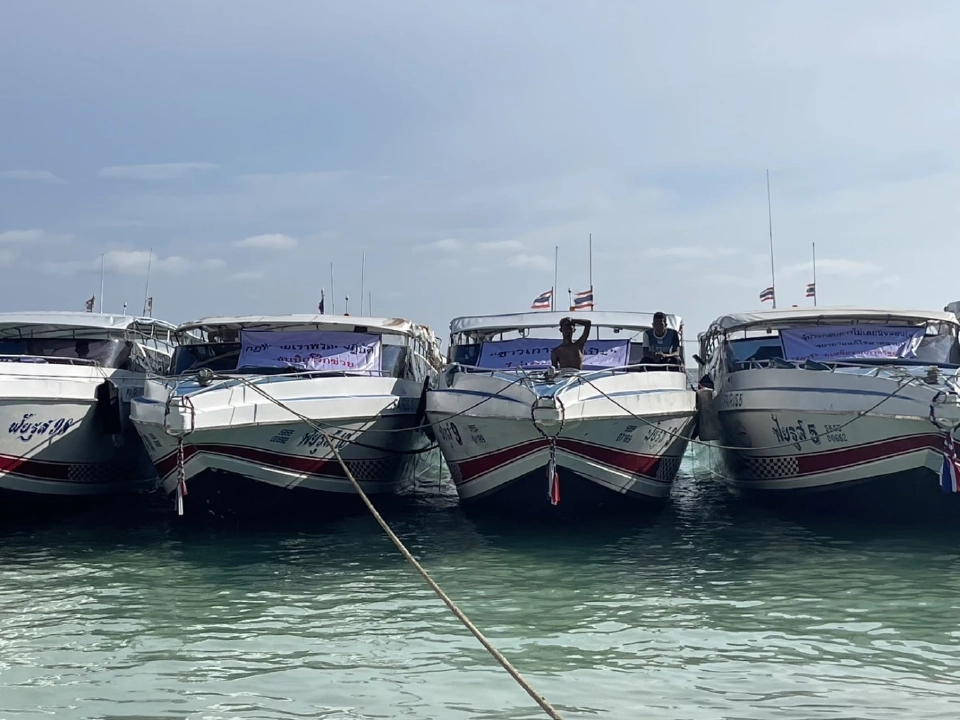 หลีเป๊ะเป็นเกาะท่องเที่ยวสตูลขอชะลอไล่รื้อรอกฎหมายใหม่จัดระเบียบ