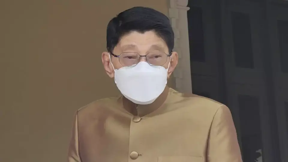  นายวิษณุ เครืองาม รองนายกรัฐมนตรี 