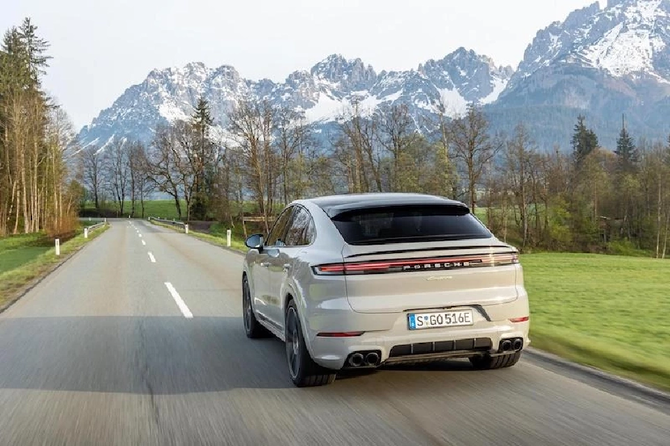 รีวิว Porsche Cayenne Facelift 2023