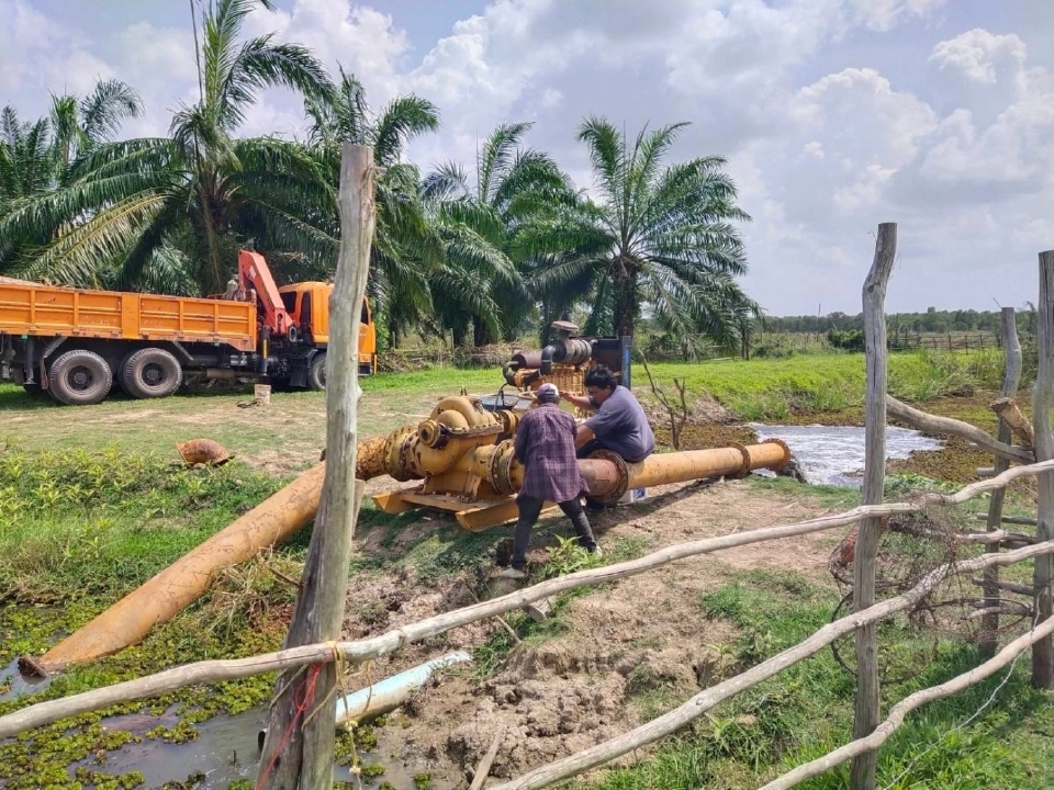 ชป.ระดมติดตั้งเครื่องสูบน้ำ เพิ่มประสิทธิภาพการส่งน้ำ